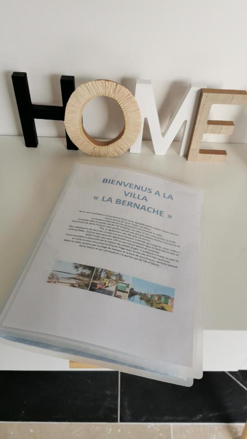 Charmante Maison Au Coeur Du Village De แซ็ง-โทรจง-เลส์-แบ็งส์ ภายนอก รูปภาพ